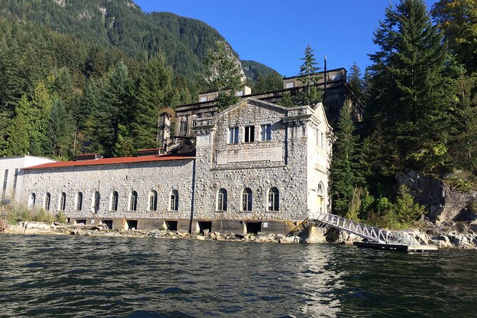 2 Hour Chartered Boat Tour from Deep Cove North Vancouver - A private charter changes the value equation