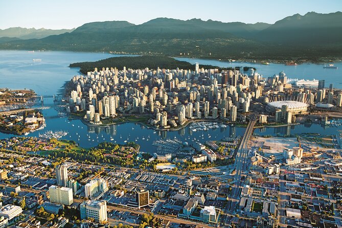 7 hours Private Vancouver Tour-from YVR Airport or Cruise Port - Chinatown, Gastown, and Vancouver’s waterfront