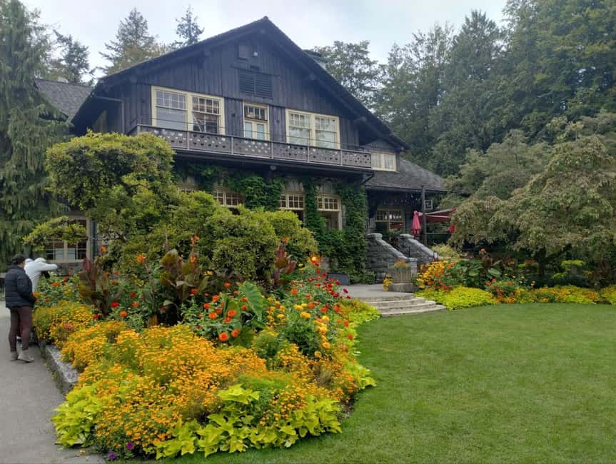 Aquarium & StanleyPark+20 Gem Spots+City/Vip Car+Small Group - Why this tour works for a first Vancouver visit
