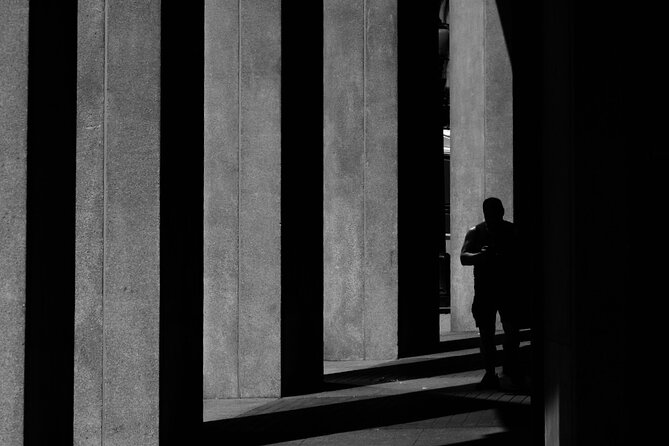 Art of Street Photography Guided Walk - Finding candid moments without forcing them