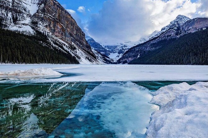 Canadian Rockies and Banff 4-Day Tour from Vancouver (Chn&Eng) - Day three: the Icefields Parkway and Athabasca Glacier