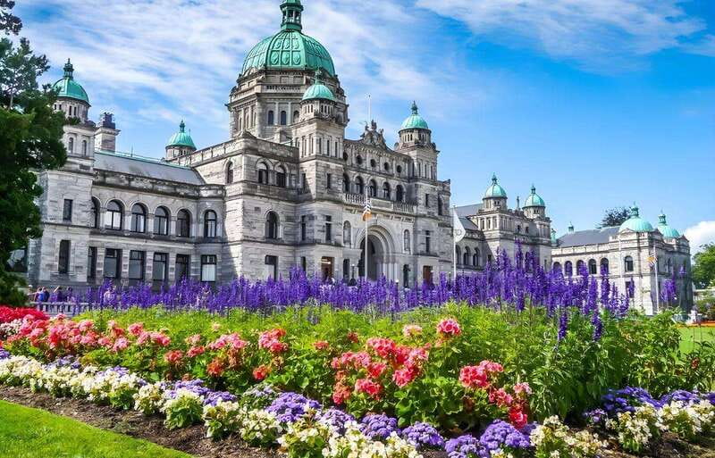Day Trip from Vancouver to Victoria and Butchart Gardens - Who will enjoy this day most?