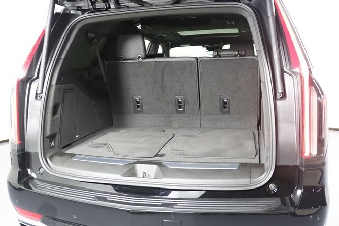 Departure Private Transfer from Vancouver to Vancouver YVR or Cruise Port by SUV - What the Cadillac Escalade experience is like