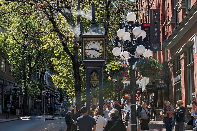EcoEscape: Luxury & Exclusive Tour Experiences - Gastown and the famous Steam Clock