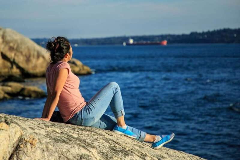 From Vancouver: Lighthouse Park & Horseshoe Bay Hiking Tour - Whytecliff Park brings cliffs and open water