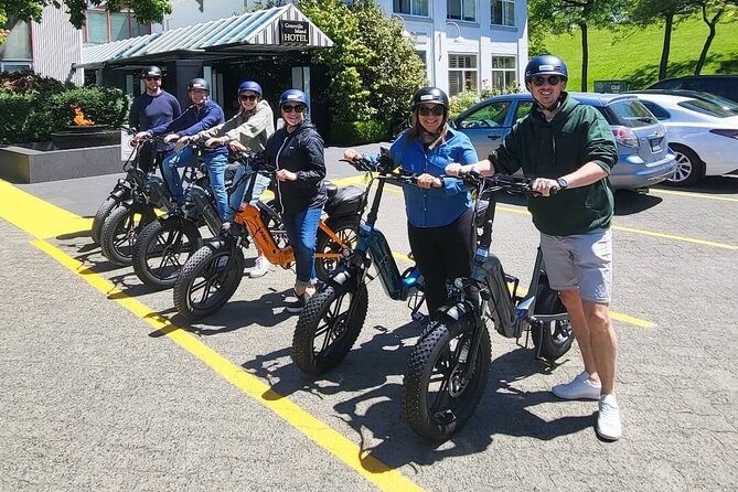 Guided E-Bike Tour Stanley Park and Hidden Gems - Small Groups - Lions Gate Bridge and Siwash Rock