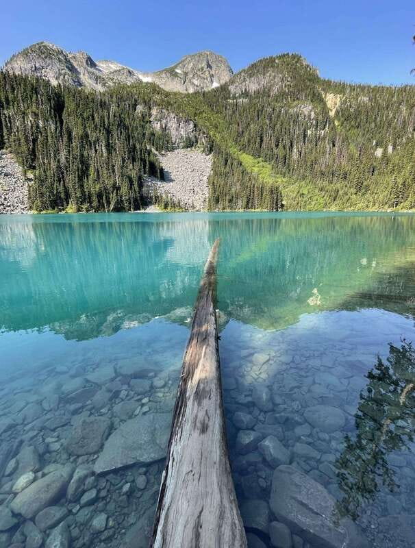 Joffre Lakes/ Hiking Day Trip - Why Joffre Lakes is worth the long day