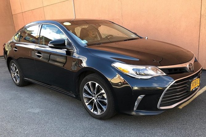 Private Arrival Transfer from Vancouver Airport (YVR) - Meeting your driver at YVR