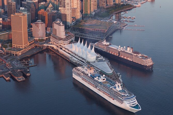 Private Port Transfer Vancouver Airport YVR to Canada Place Cruise Ship Terminal - Finding your driver at domestic arrivals