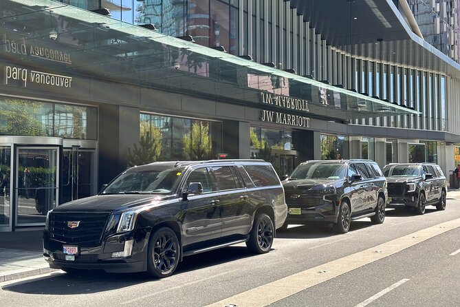 Private Transfer From Vancouver Airport to Vancouver Downtown - Meeting your chauffeur at Vancouver International Airport