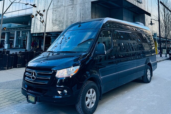 Private Transfer From Vancouver Airport to Vancouver Downtown - The ride from YVR to downtown Vancouver