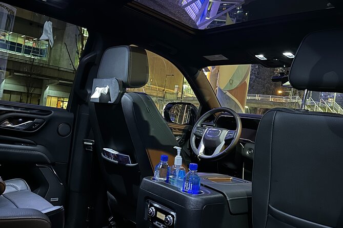 Private Transfer From Vancouver Airport to Vancouver Downtown - Why flight tracking and one free hour matter