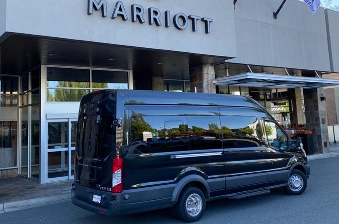 Private Transfer from Vancouver Hotel OR Port to Airport. - A calm ride after a cruise