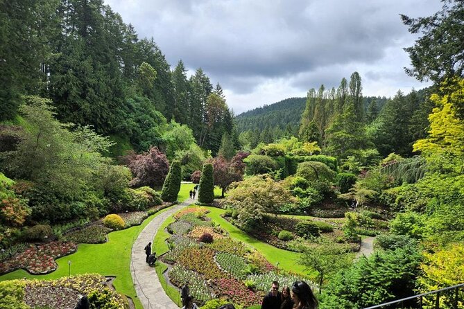 Private Vancouver to Victoria and Butchart Gardens with luggage - Victoria’s legislature and harbor front