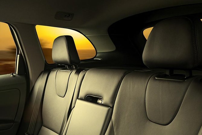 Roundtrip Private Transfer from Vancouver Airport (YVR) - From YVR baggage claim to your Vancouver hotel