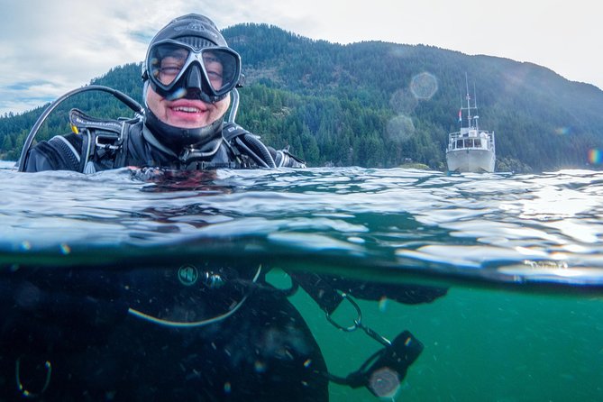 Scuba Dive Boat Charter in Vancouver (Certified Divers Only!) - Equipment, tanks, and extra costs