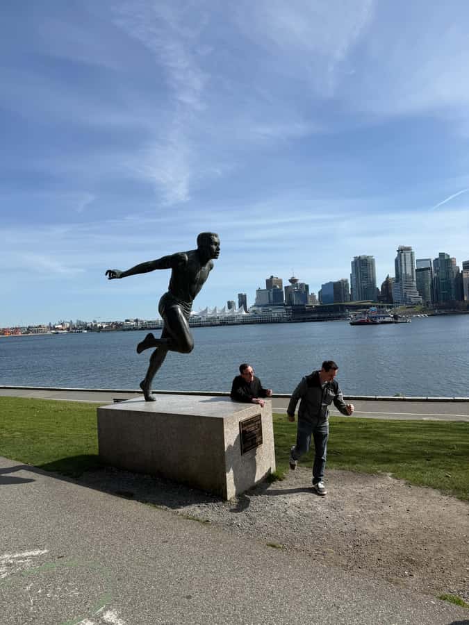 Stanley Park CarTour:SmallGroup/Comfort&CheaperThan BikeTour - Brockton Point, lighthouse, and statues