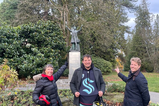 Stanley Park Highlights 2.5 Hour Walking Tour - Brockton Point links local history with the harbor
