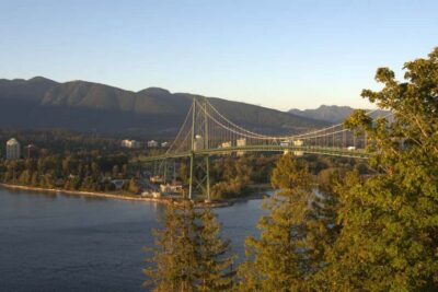 Sunset Bus Tour: Stanley Park & English Bay Photostops