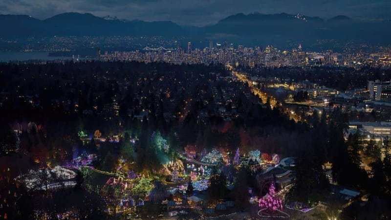 Vancouver Christmas Lights Karaoke Trolley Tour - Canada Place pickup, and why you should arrive early