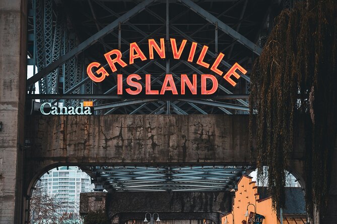 Vancouver City Highlights - Private Tour up to 14 guests - Burrard Bridge and the return to Canada Place