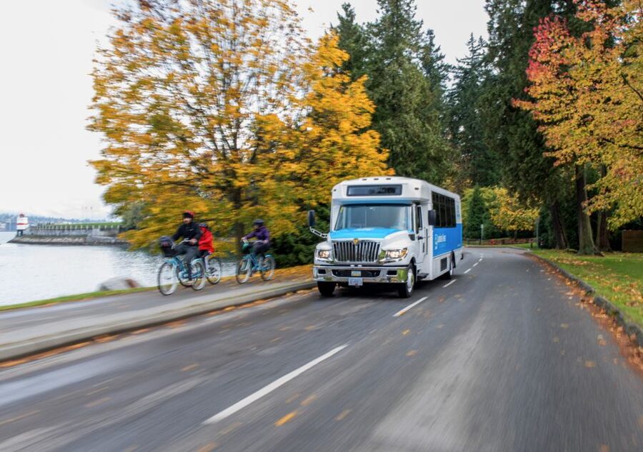 Vancouver: City Highlights Tour with Hotel Transfers - One full hour at Granville Island