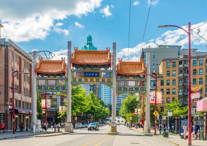Vancouver: City Highlights Tour with Hotel Transfers - Guides who make the difference