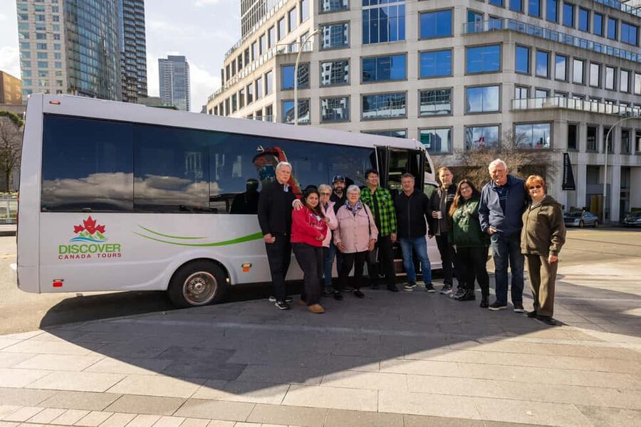 Vancouver: City Highlights & Vancouver Lookout Tour - A useful first look at Vancouver in 330 minutes