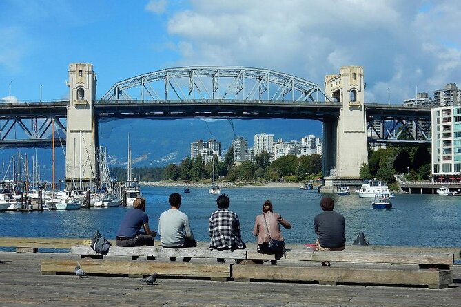 Vancouver City Private Tour - Four Vancouver districts and a big park in one outing