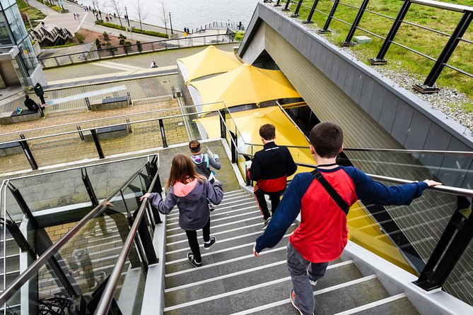 Vancouver City Sightseeing Adventure with Kids: Heroes & Villains - Weather, Walking, and Team Size