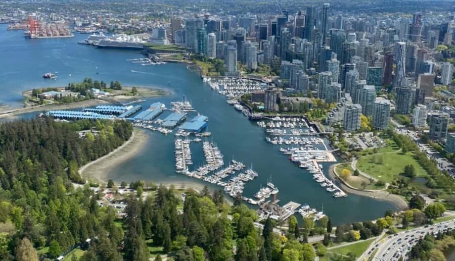 Vancouver: City Skyline Scenic Seaplane Flight - Lion’s Gate Bridge and the North Shore Mountains