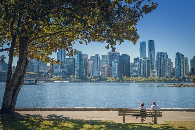 Vancouver City Tour with Admission to Lookout Tower - One hour at Granville Island