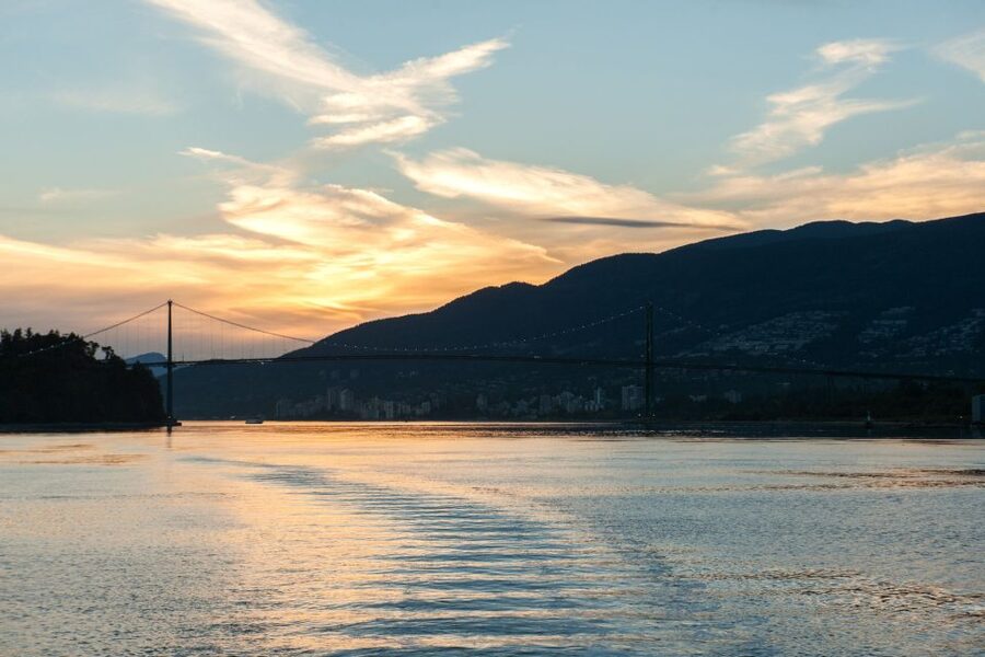 Vancouver: Evening Cruise with Dinner Buffet - What the cruise looks like from departure to return