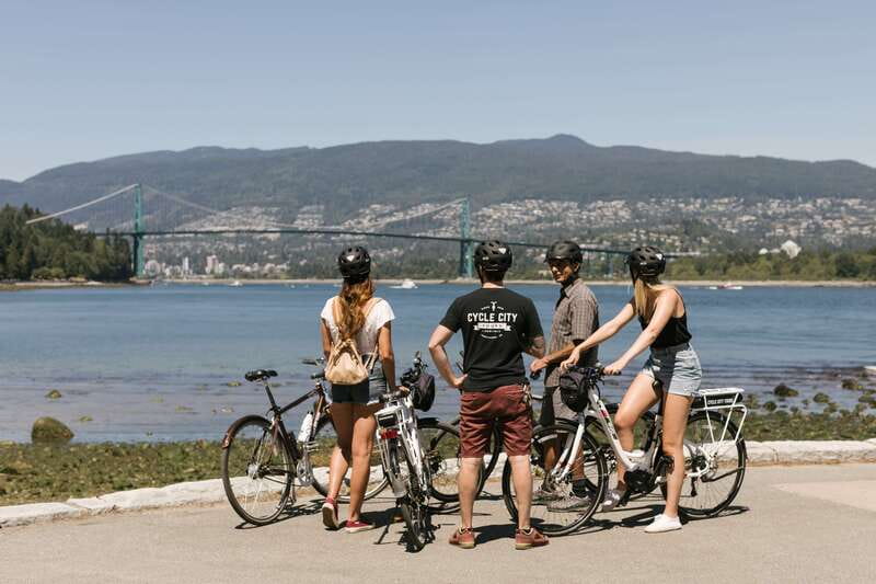 Vancouver: Guided Bike Tour - English Bay and Vancouver’s beach side