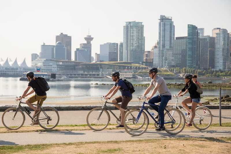 Vancouver: Guided Bike Tour - Granville Island and the 45-minute lunch break