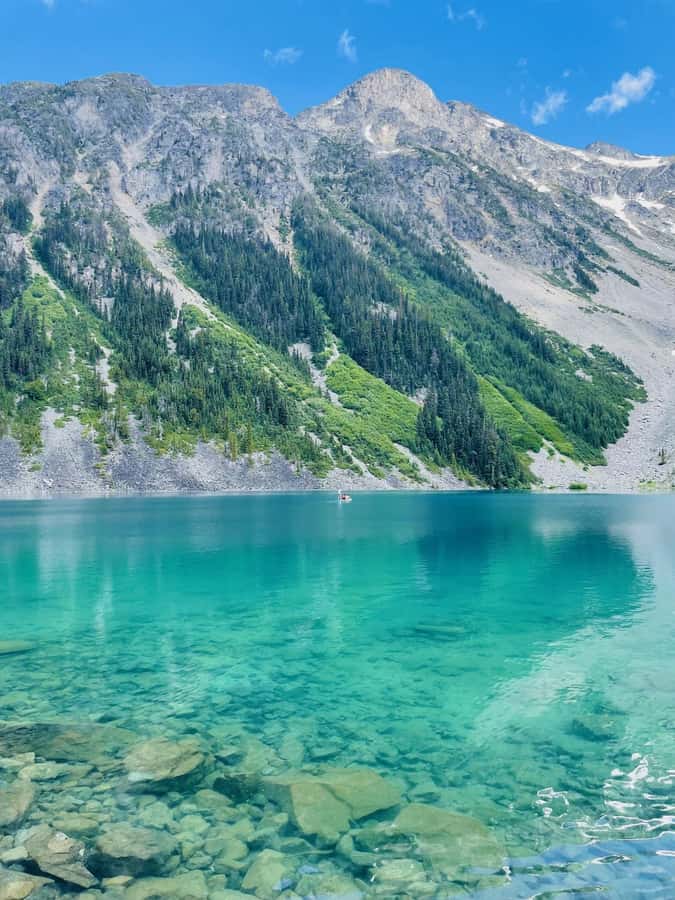 Vancouver: Joffre Lakes Park Hike and Whistler Day Trip - Why Joffre Lakes is worth the long day