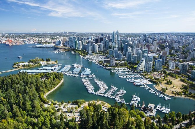 Vancouver Premium Tour: Capilano Bridge + Grouse Mountain Lunch - A fast, well-planned introduction to Vancouver
