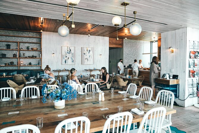 Vancouver Private Tour: Highlights & Hidden Gems with a Local - Vancouver’s creative side appears in Mount Pleasant