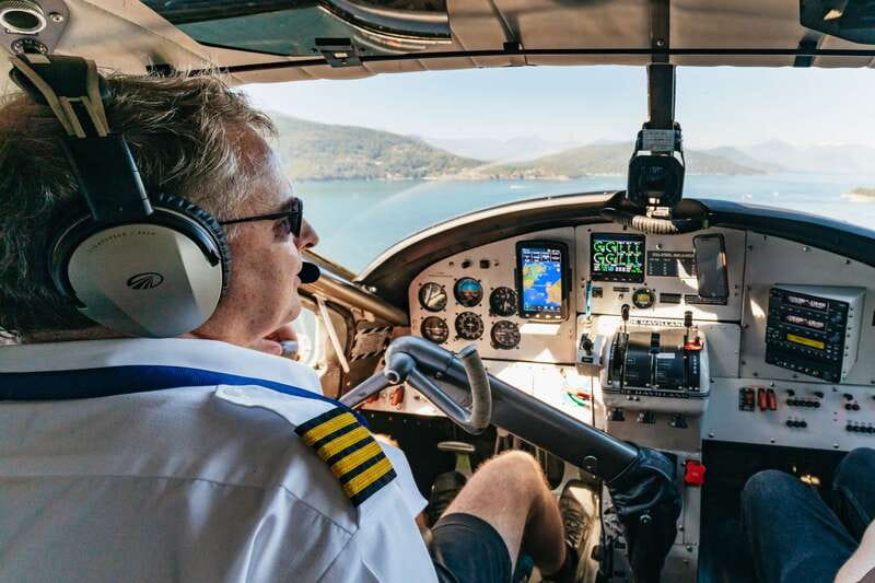 Vancouver: Scenic Panorama Seaplane Tour & Suspension Bridge - Crossing the 137-meter Capilano Suspension Bridge