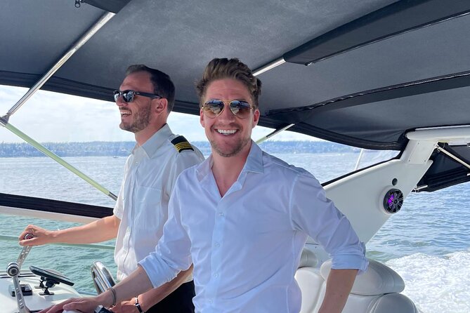 Vancouver Sightseeing Boat Cruise with Live Tour Guide - Reaching Lions Gate Bridge