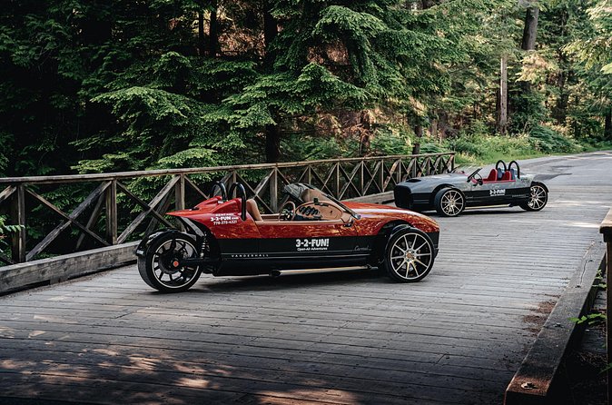 Vancouver Signature Highlights Open Air Roadster Tour - Yaletown, Library Square, and the return to FlyOver