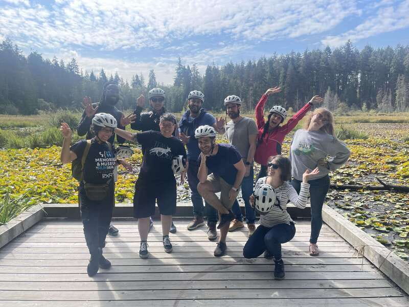Vancouver: Stanley Park Bike Tour | E-Bike Upgrade Avail. - Harbour views, West End streets, and A-Maze-Ing Laughter