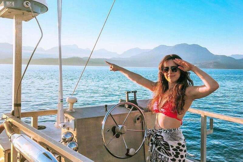 Vancouver: Sunset Boat Cruise with Complementary Bubbly - The upper deck is the place to be