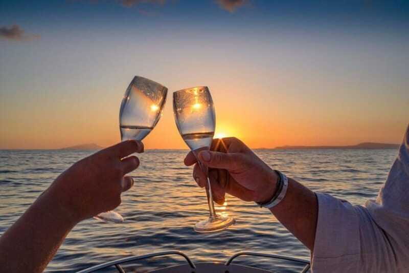 Vancouver: Sunset Boat Cruise with Complementary Bubbly - Who will enjoy this cruise most