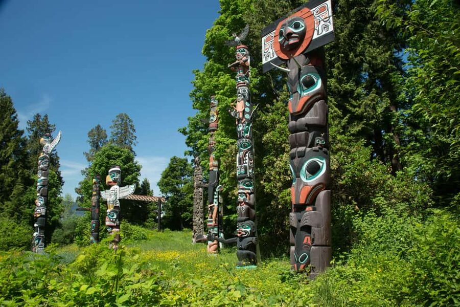 Vancouver: The Dark Secrets of Stanley Park Tour - Totem poles and the better-known Stanley Park