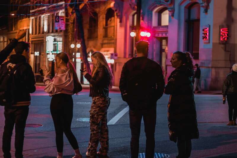 Vancouver: The Supernatural TV Show Locations Tour - Gastown’s Steam Clock and the city behind the fiction