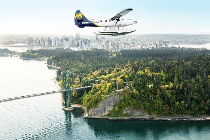 Vancouver to Victoria Scenic Seaplane Transfer: One Way - Starting at Vancouver Harbour Flight Centre