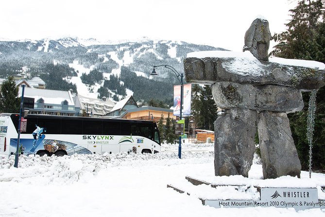 Vancouver to Whistler by EXECUTIVE Bus (Single Trip) - The ride north through Squamish