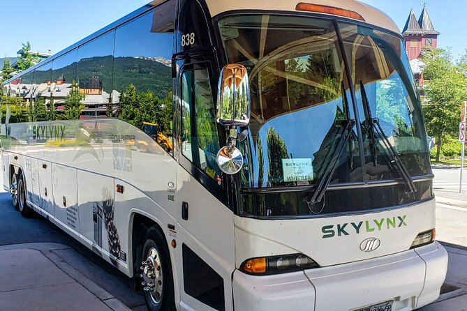 Vancouver to Whistler by EXECUTIVE Bus (Single Trip) - Finding the Skylynx kiosk at YVR