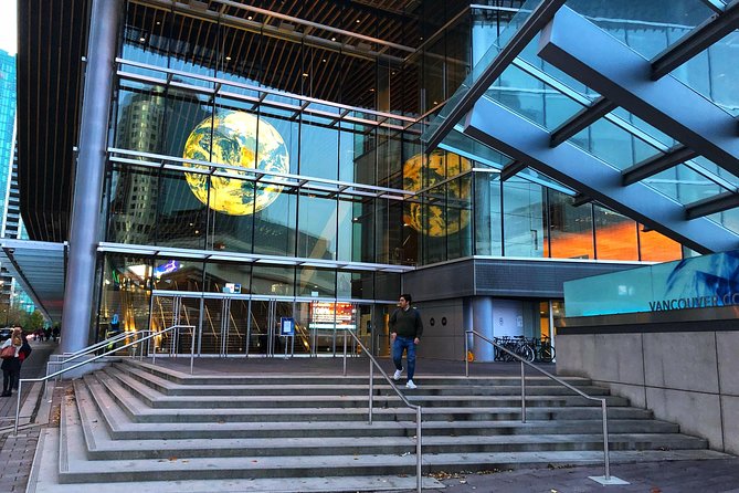 Vancouver Top Attraction Highlights Tour Private With Capilano - Lions Gate Bridge and Stanley Park